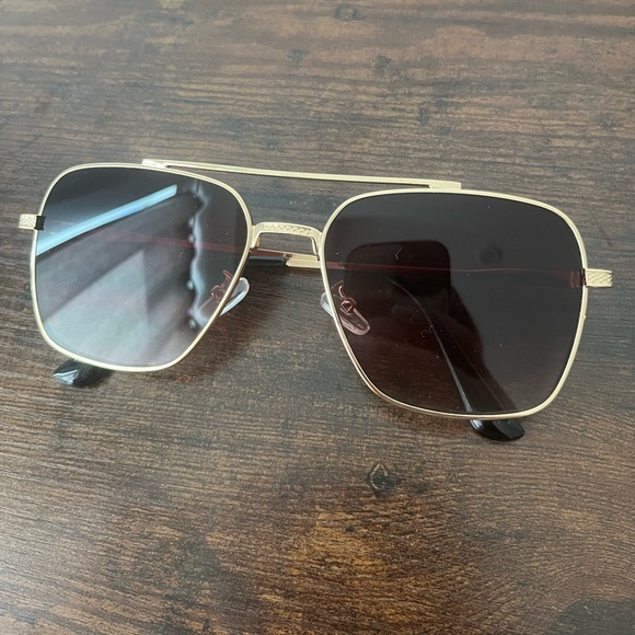 Sunglasses - Picture 3 of 3